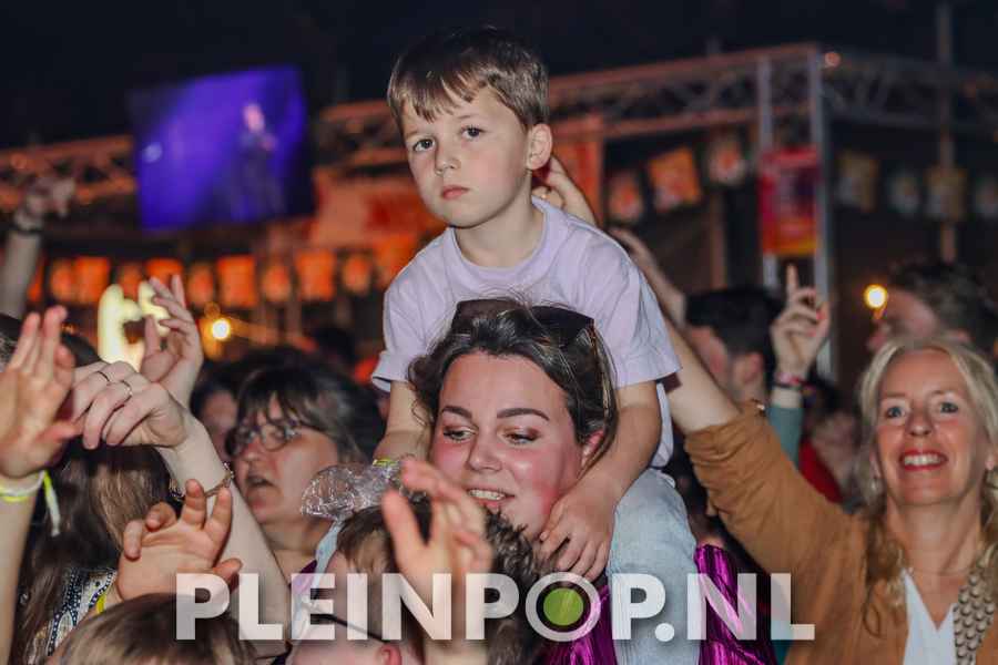 Publiek    Bezoekers (184)